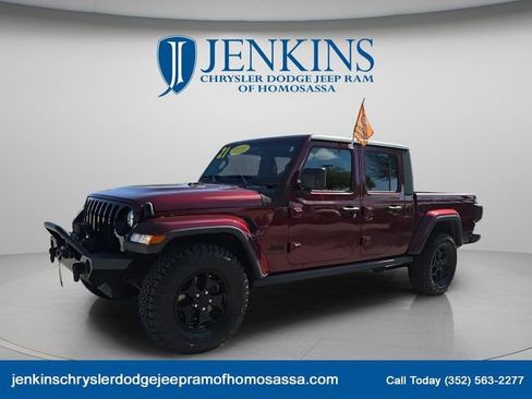 Used 2021 Jeep Gladiator Willys image 2