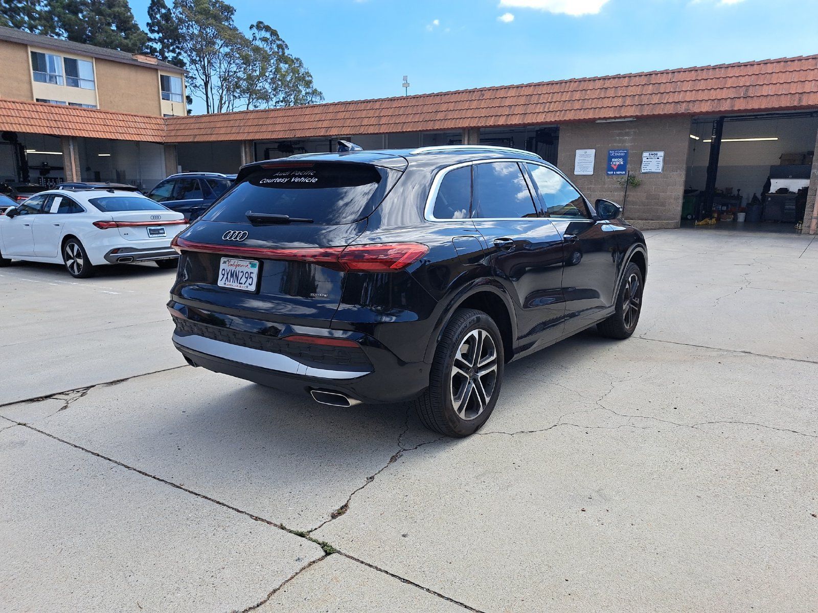 Used 2025 Audi Q5 Premium w/ Convenience Package AWD/4WD image 5