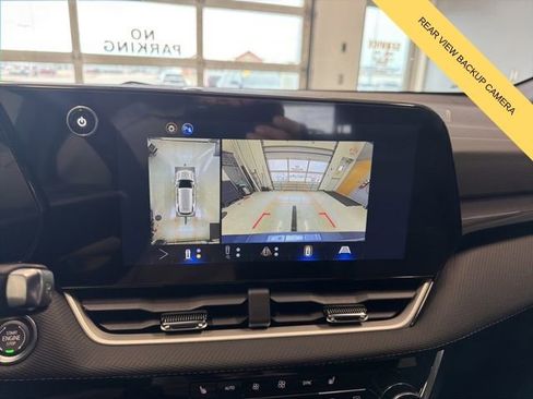New 2026 Chevrolet Equinox LT w/ Convenience Package II AWD/4WD image 5
