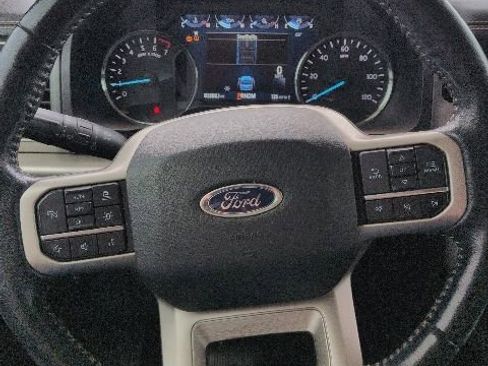 Used 2022 Ford Expedition XLT AWD/4WD image 11