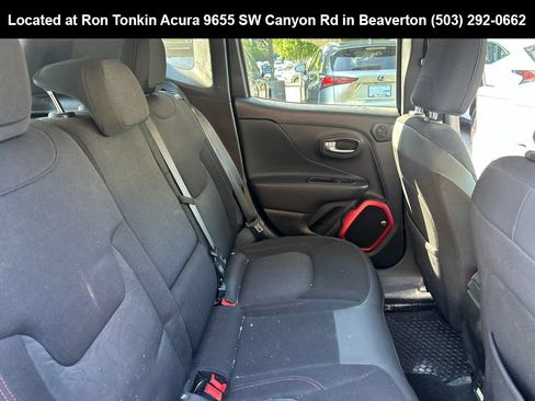 Used 2016 Jeep Renegade Trailhawk AWD/4WD image 10