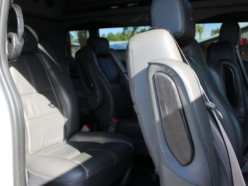 Used 2021 Ford Transit 150 Low Roof AWD image 12