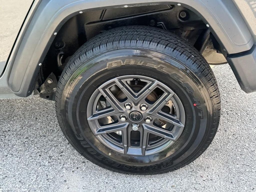Used 2023 Jeep Wrangler Unlimited Sport AWD/4WD image 8