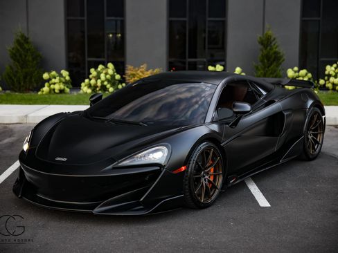 Used 2020 McLaren 600LT Spider RWD image 3