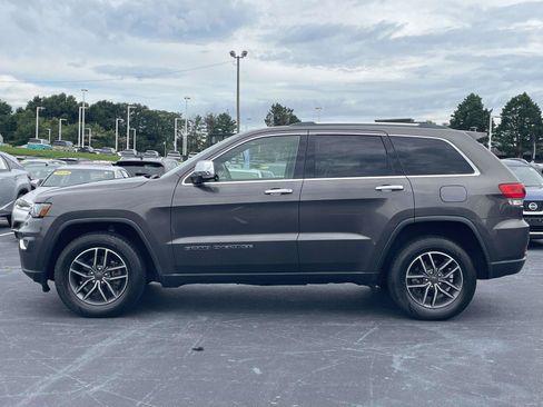 Used 2019 Jeep Grand Cherokee Limited AWD/4WD image 4