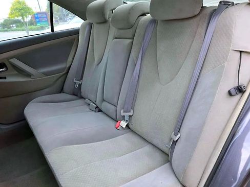 Used 2009 Toyota Camry LE image 11