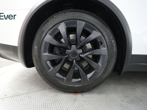 Used 2023 Tesla Model X image 22