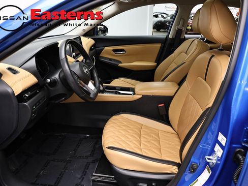 Used 2024 Nissan Sentra SV w/ SV Premium Package FWD image 14