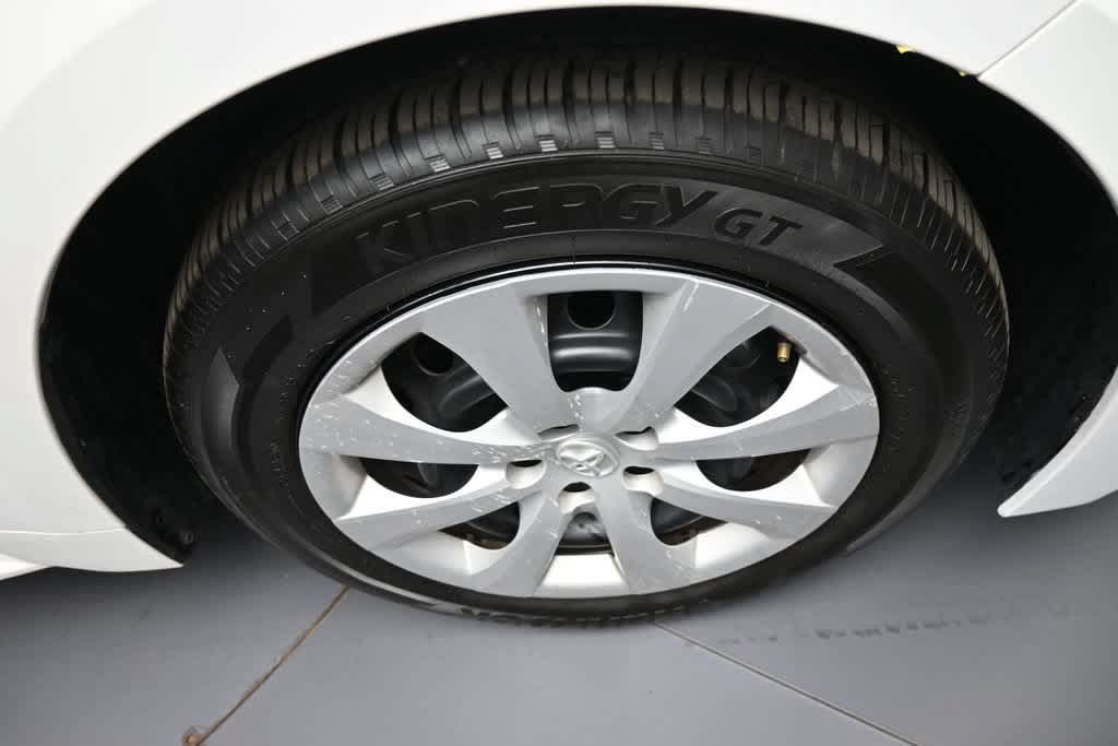 Used 2026 Toyota Corolla LE FWD image 12