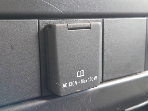 Used 2025 GMC Savana 2500 w/ Driver Convenience Package RWD image 6