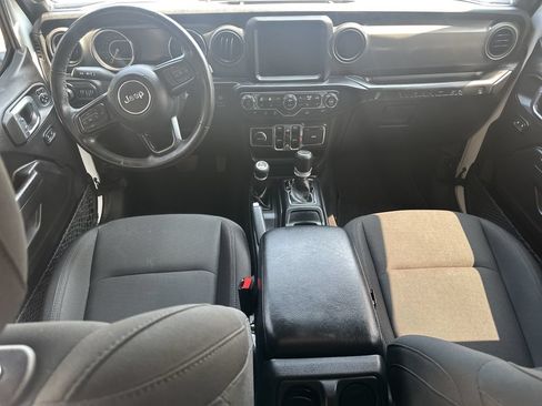 Used 2022 Jeep Wrangler Unlimited Sport w/ Sun And Sound Package AWD/4WD image 22