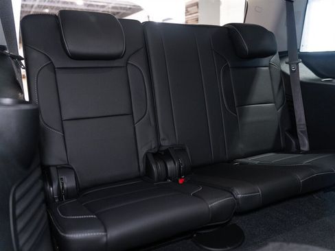 Used 2019 GMC Yukon SLT w/ HD Trailering Package AWD/4WD image 23