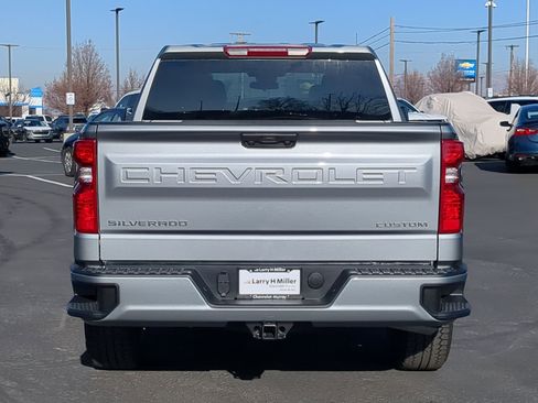 New 2026 Chevrolet Silverado 1500 Custom image 4