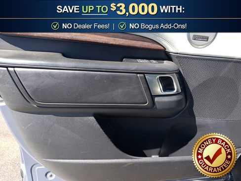 Used 2019 Land Rover Discovery HSE Luxury image 16