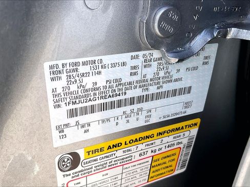 Used 2024 Ford Expedition Limited AWD/4WD image 34