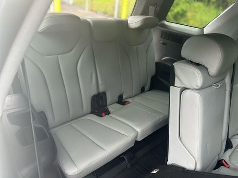 Used 2022 Hyundai Palisade SEL w/ 8P Bench Seat Package FWD image 26