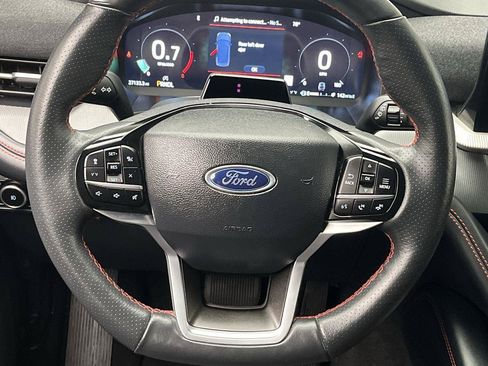 Certified 2025 Ford Explorer ST-Line AWD/4WD image 16