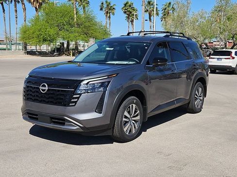 New 2026 Nissan Pathfinder SL FWD image 2