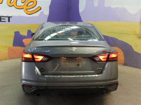 Used 2023 Nissan Altima 2.5 SR image 7