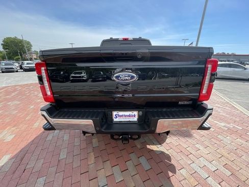 Used 2024 Ford F250 Lariat w/ Lariat Ultimate Package AWD/4WD image 34