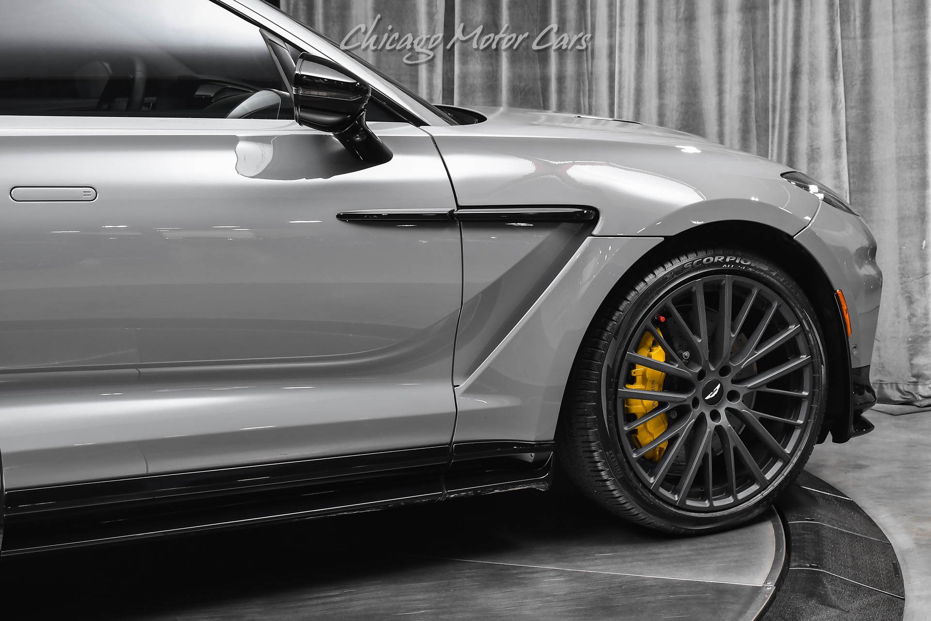 Used 2025 Aston Martin DBX 707 AWD/4WD image 46