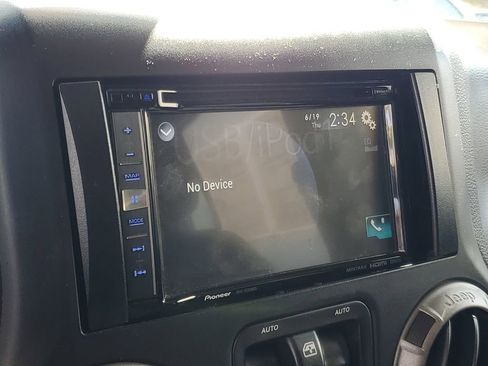 Used 2014 Jeep Wrangler Unlimited Sport w/ Quick Order Package 24S image 20