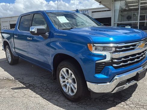 Used 2023 Chevrolet Silverado 1500 LTZ AWD/4WD image 9