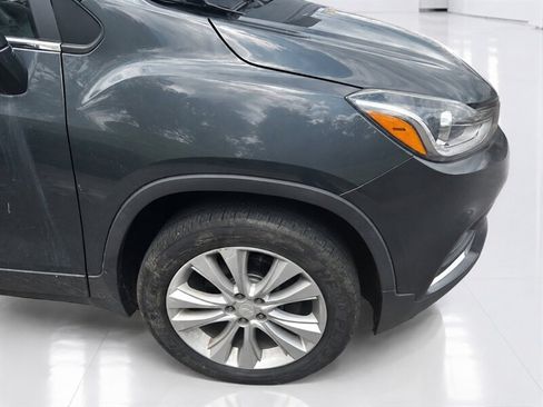 Used 2017 Chevrolet Trax Premier AWD/4WD image 22