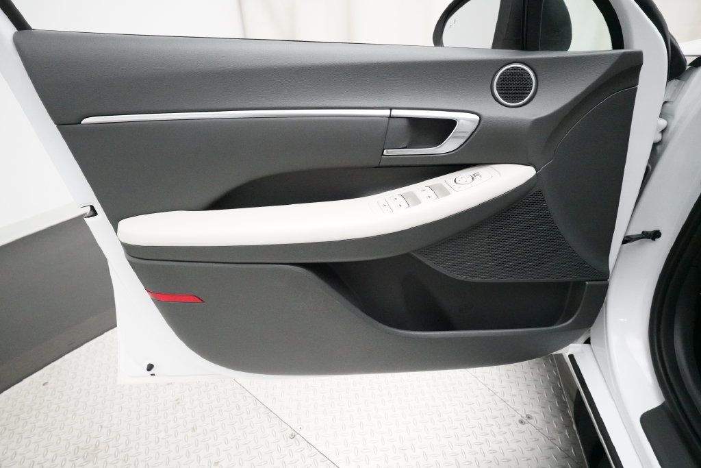 Used 2023 Hyundai Sonata SEL w/ Convenience Package FWD image 26