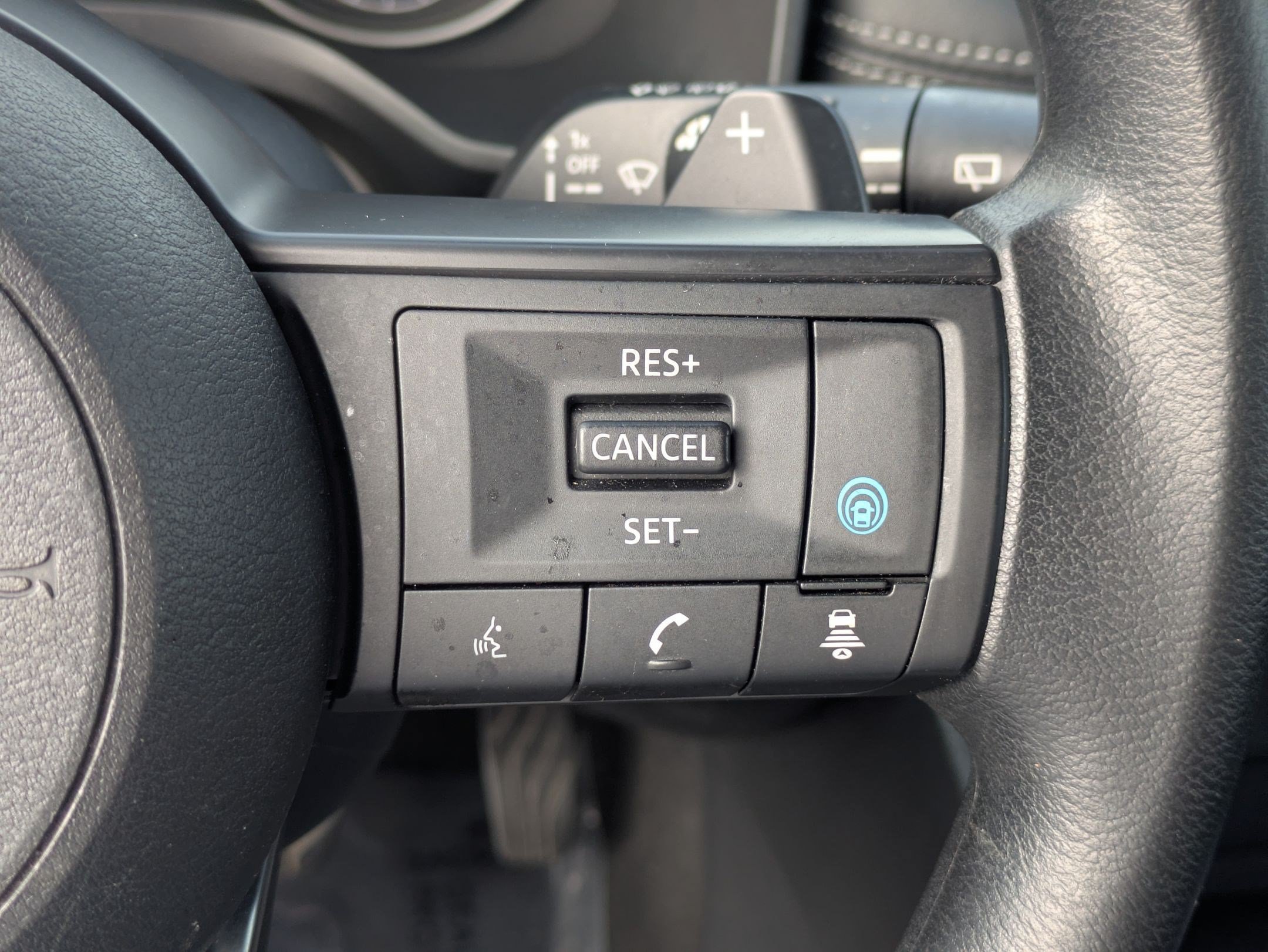 Certified 2024 Nissan Rogue SV AWD/4WD image 19