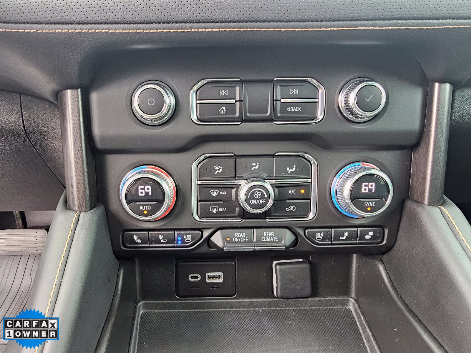 Used 2023 GMC Yukon XL AT4 w/ AT4 Premium Plus Package AWD/4WD image 28