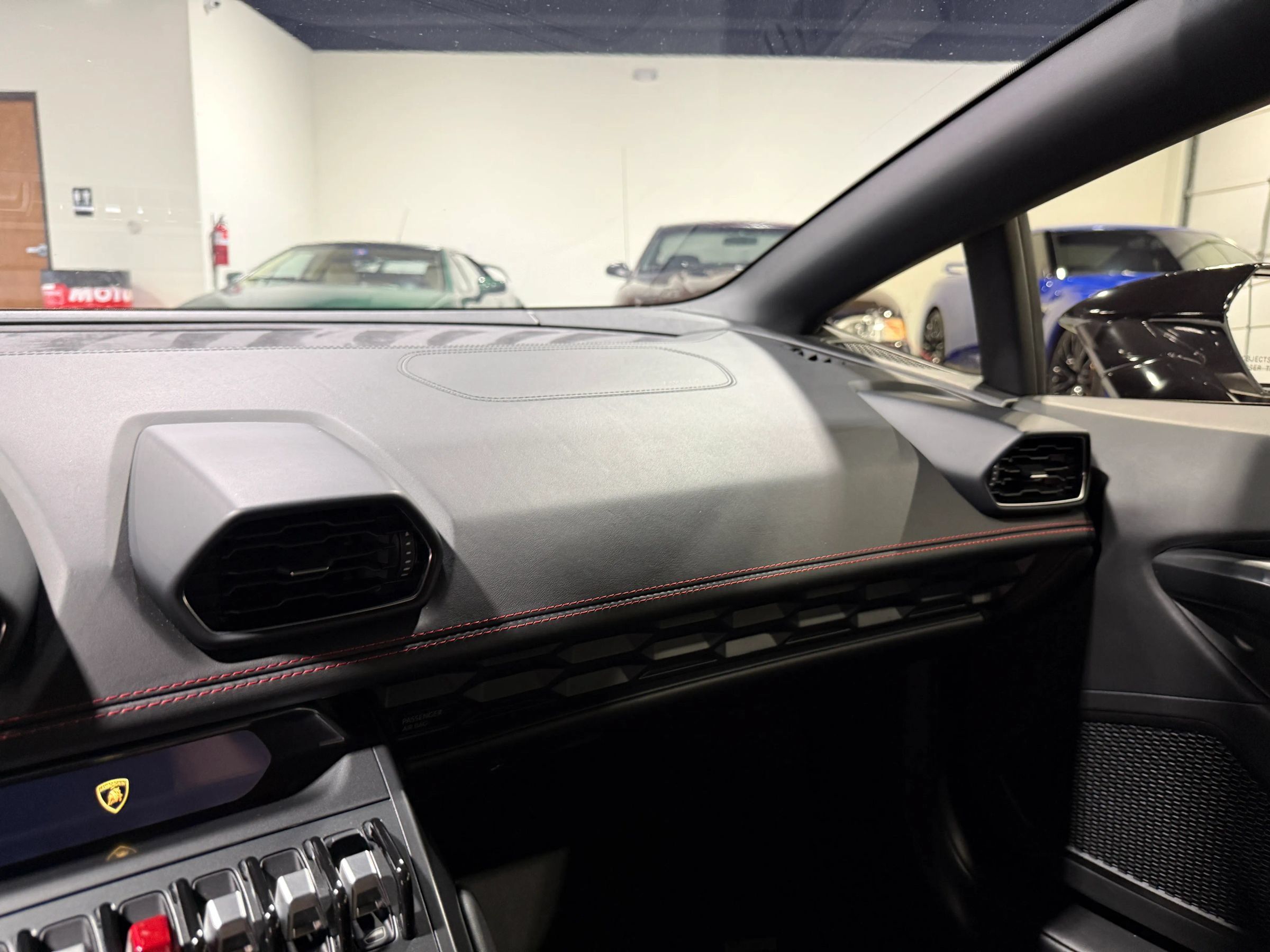 Used 2017 Lamborghini Huracan LP 580-2 RWD image 51