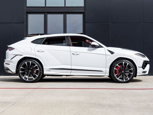 Used 2024 Lamborghini Urus S image 10