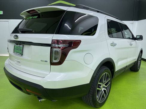 Used 2014 Ford Explorer Sport image 9