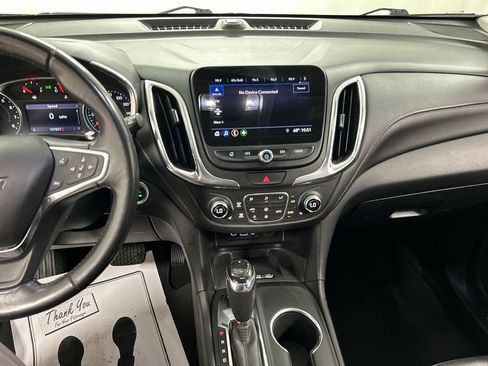 Used 2019 Chevrolet Equinox Premier FWD image 18