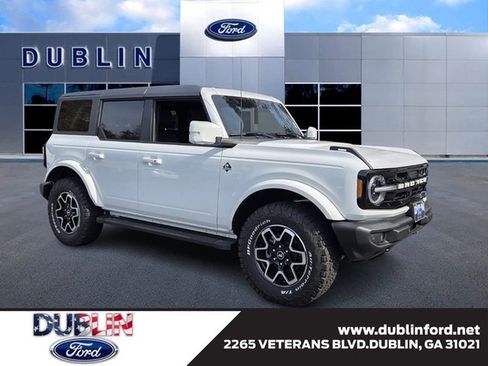 Used 2024 Ford Bronco Outer Banks image 1