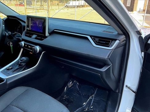 Used 2024 Toyota RAV4 LE image 15