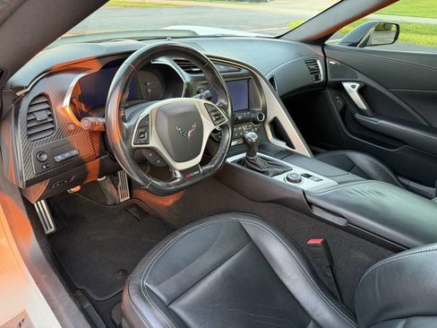 Used 2015 Chevrolet Corvette Z06 w/ 2LZ Preferred Equipment Group RWD image 26