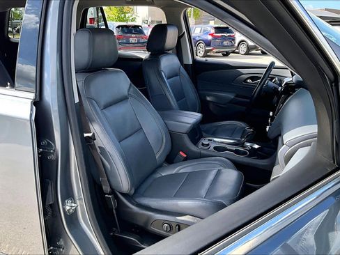Used 2019 Chevrolet Traverse Premier w/ Driver Confidence II Package image 9