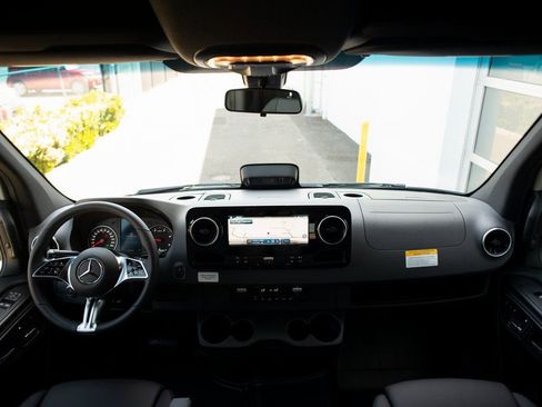New 2025 Mercedes-Benz Sprinter 2500 image 20