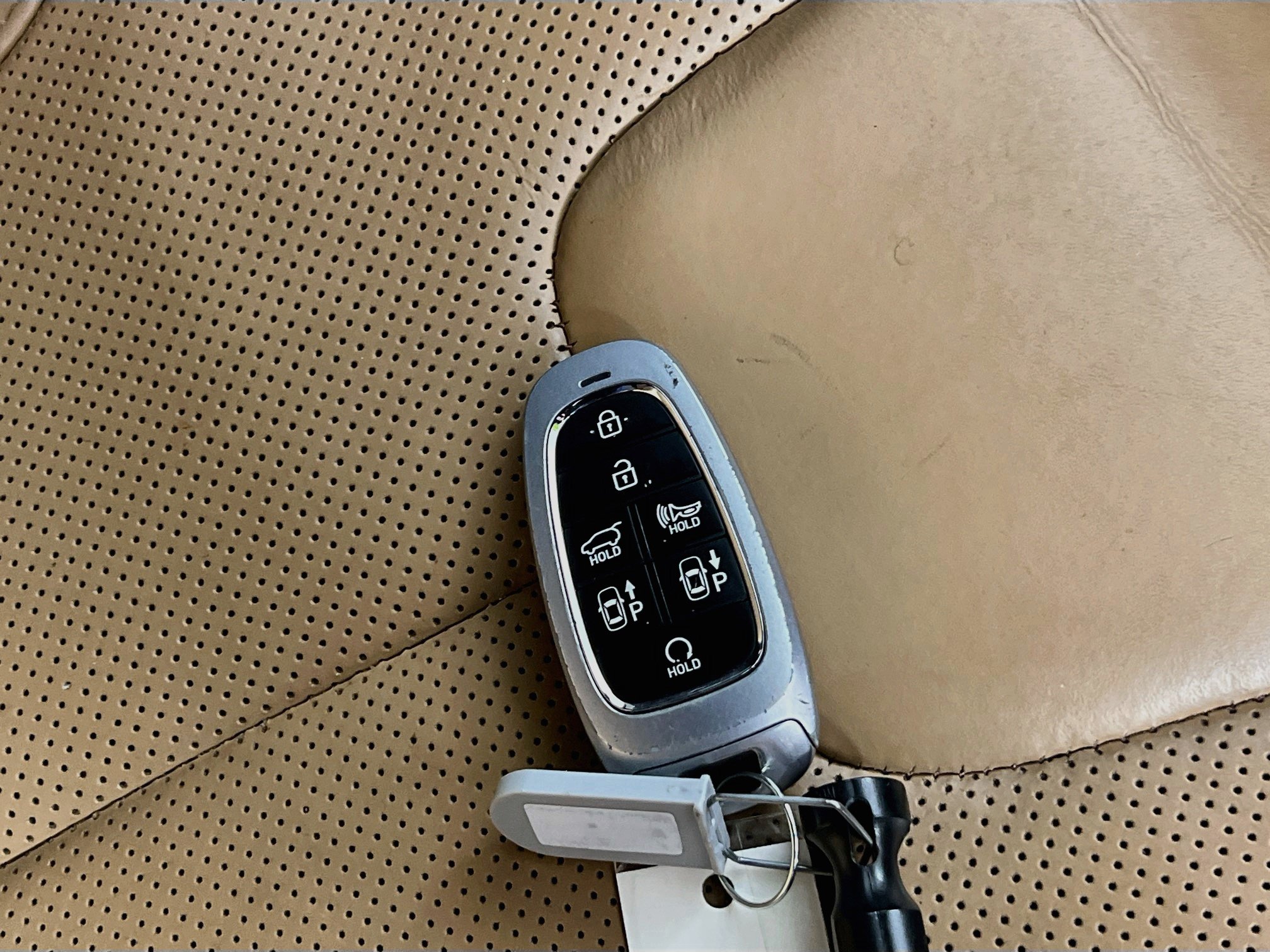 Used 2022 Hyundai Santa Fe Calligraphy FWD image 36