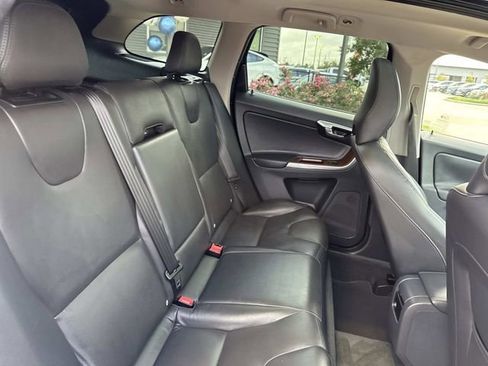 Used 2015 Volvo XC60 T6 w/ Proximity Package image 11