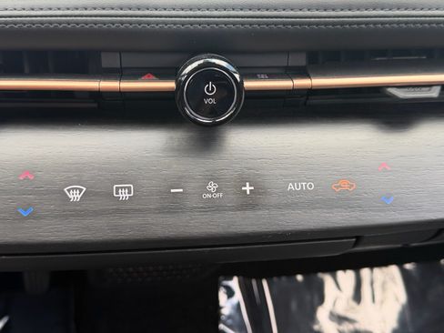 Certified 2024 Nissan Ariya FWD image 23