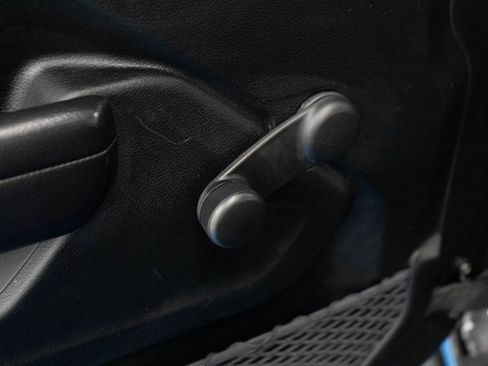 Used 2020 Jeep Gladiator Sport image 14