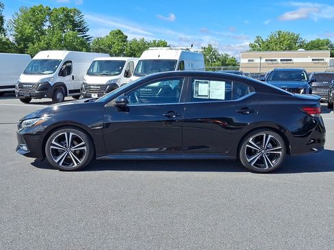Used 2022 Nissan Sentra SR w/ SR Premium Package FWD image 8