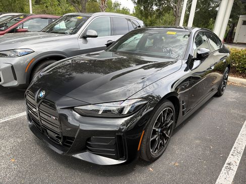 Used 2026 BMW i4 M60 w/ Premium Package AWD/4WD image 4