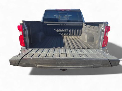 Used 2021 Chevrolet Silverado 1500 High Country w/ Technology Package image 5