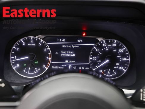Used 2022 Nissan Pathfinder SL AWD/4WD image 18