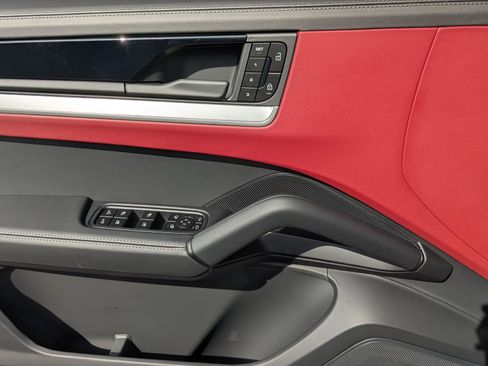 New 2026 Porsche Cayenne GTS image 13