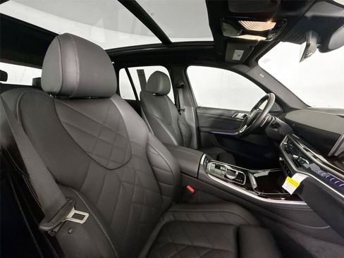 Used 2024 BMW X5 xDrive40i w/ Premium Package AWD/4WD image 45